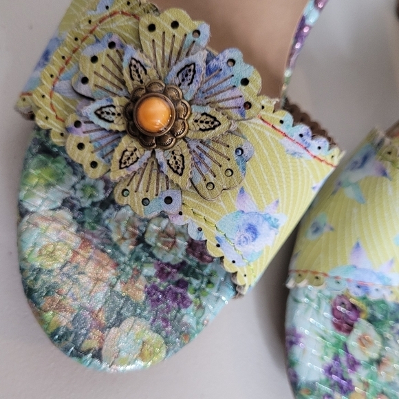 L'Artiste by Spring Step Vogeush Floral Leather Heeled Sandal - Size 36 (5.5/6) - Picture 9 of 16